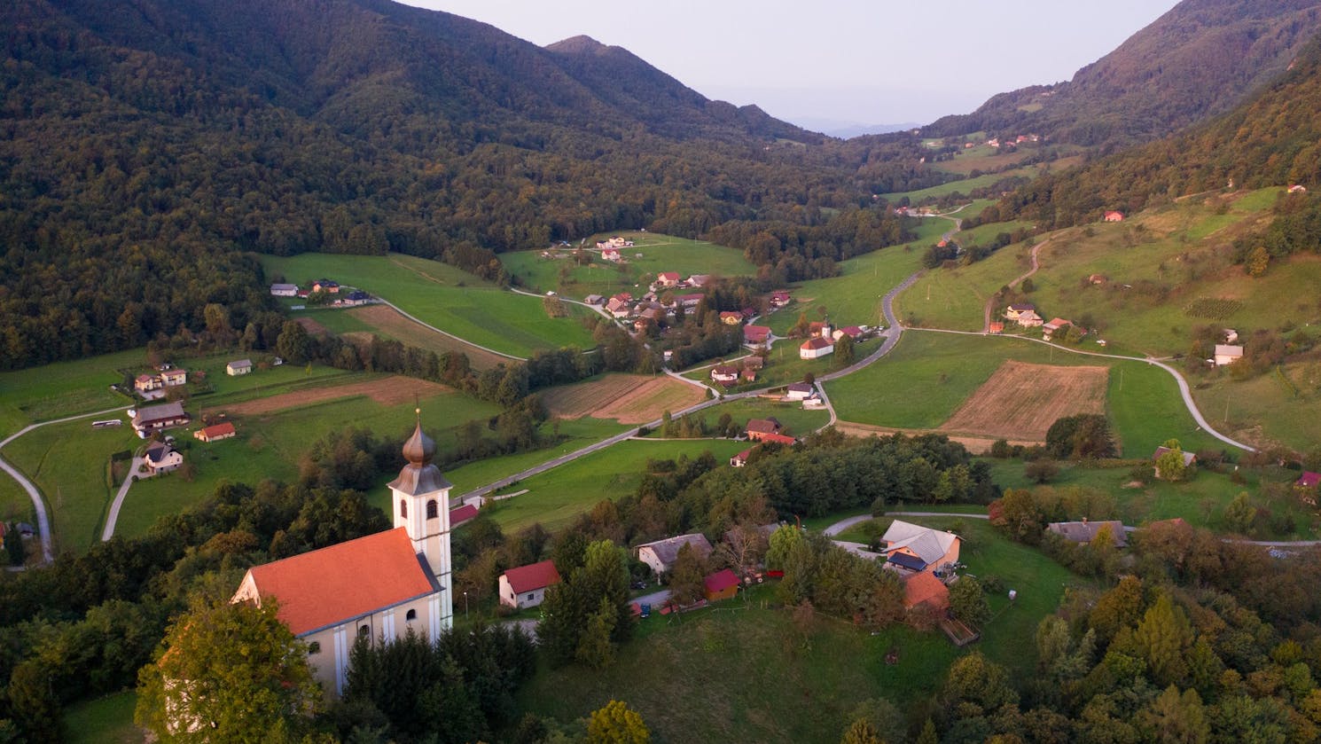 Cerkev Marije Tolažnice Žetale